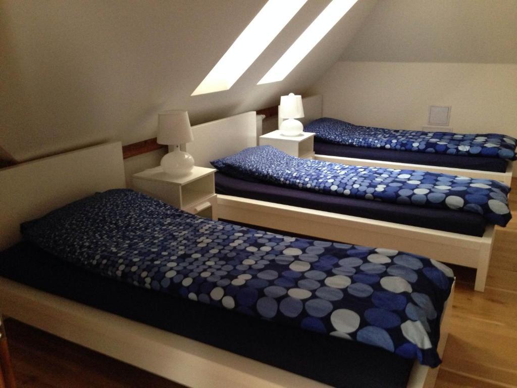 Onefam Miru Hostel Prague Room photo