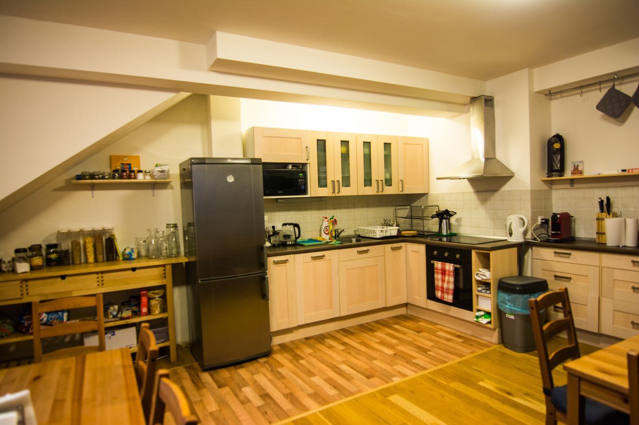 Onefam Miru Hostel Prague Exterior photo