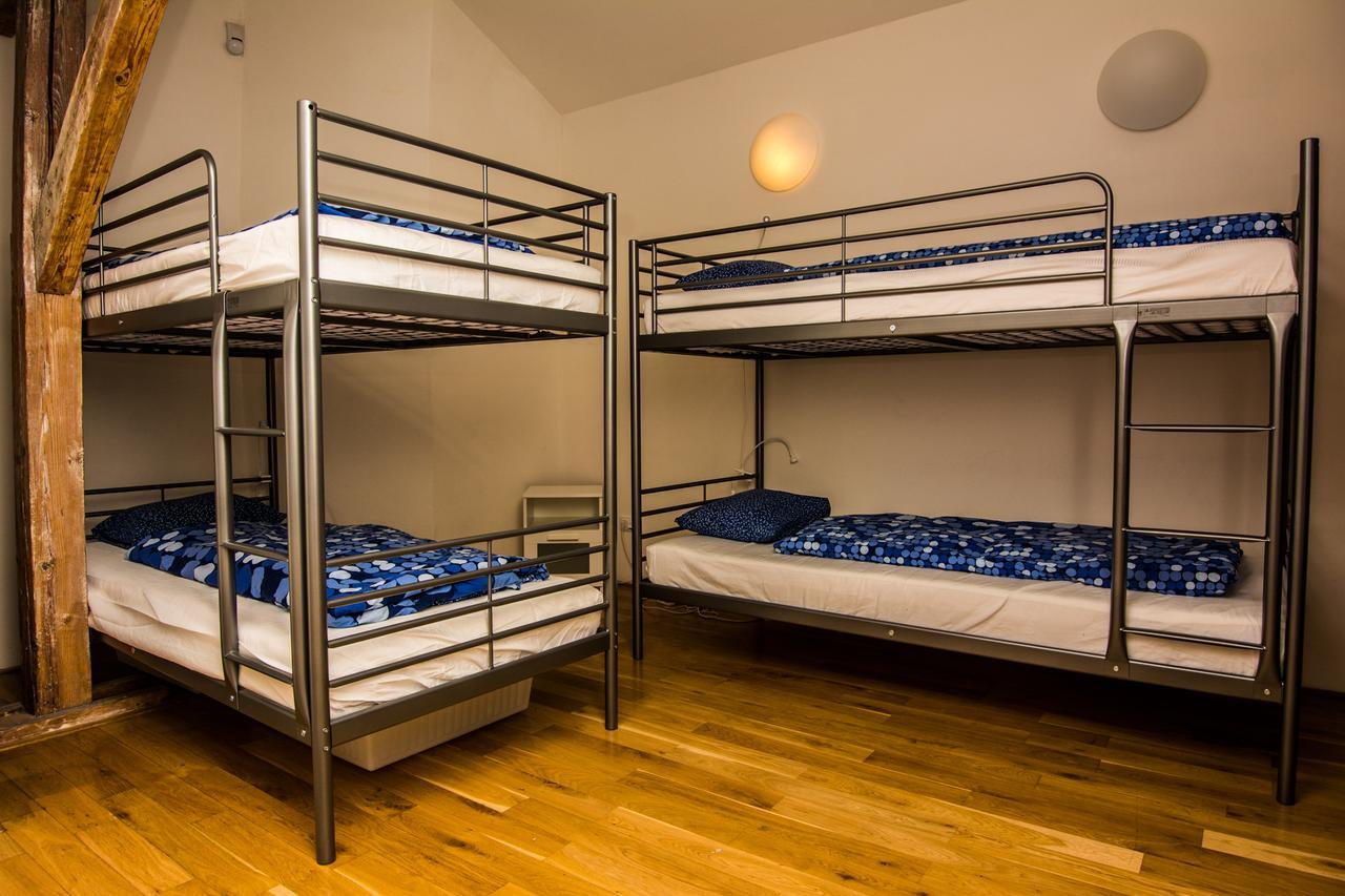 Onefam Miru Hostel Prague Exterior photo