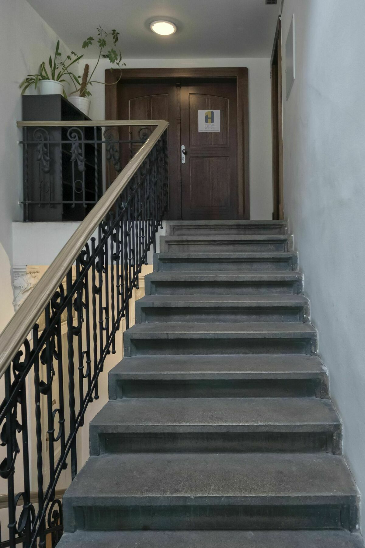 Onefam Miru Hostel Prague Exterior photo