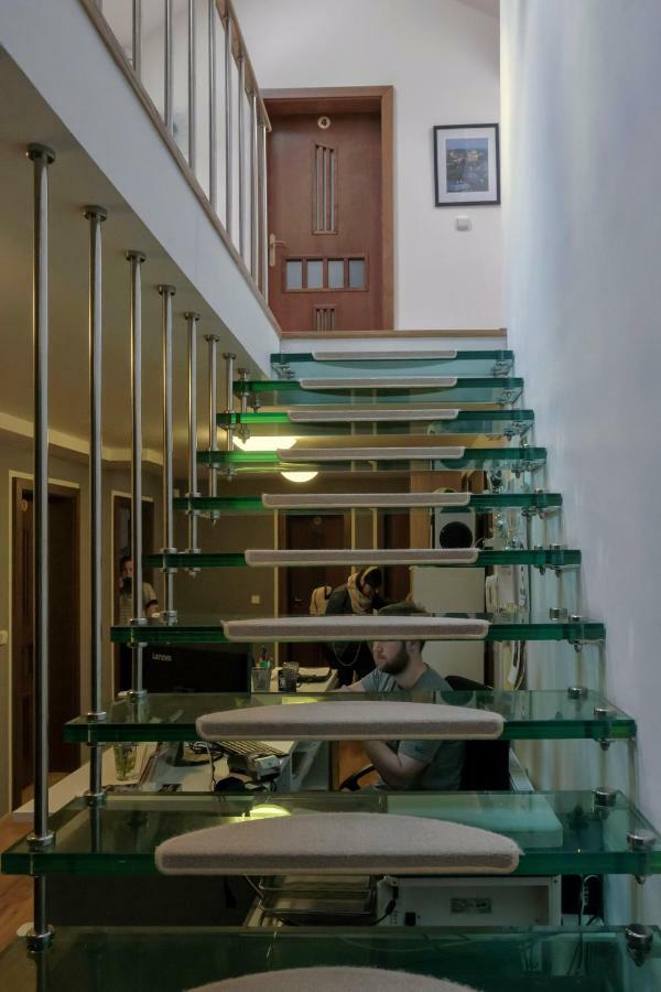 Onefam Miru Hostel Prague Exterior photo